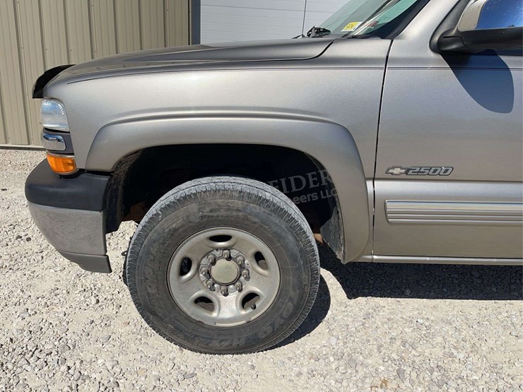 2000-chevrolet-2500-image-56