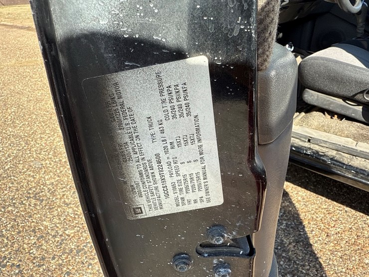 1996-chevrolet-s10-image-3