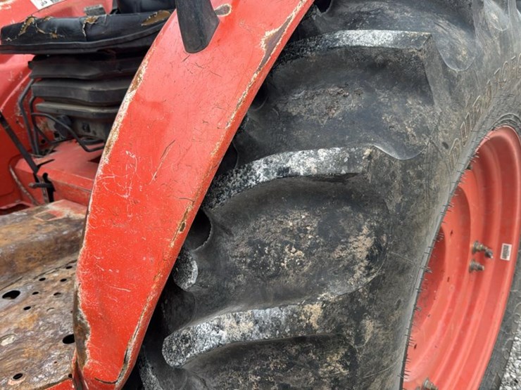 #2402-•-2012-kubota-tractor-image-31