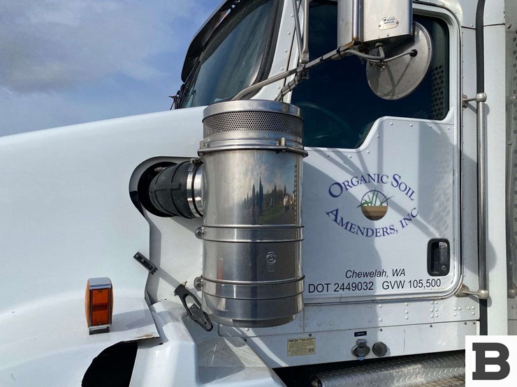 2013-kenworth-t800-image-14