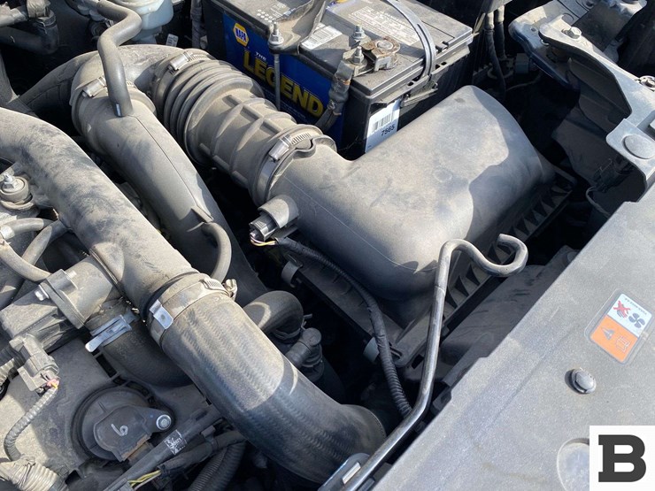 2016-ford-explorer-image-34