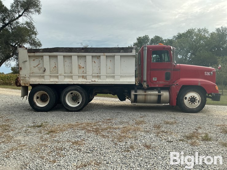 1994-freightliner-fld120-image-4