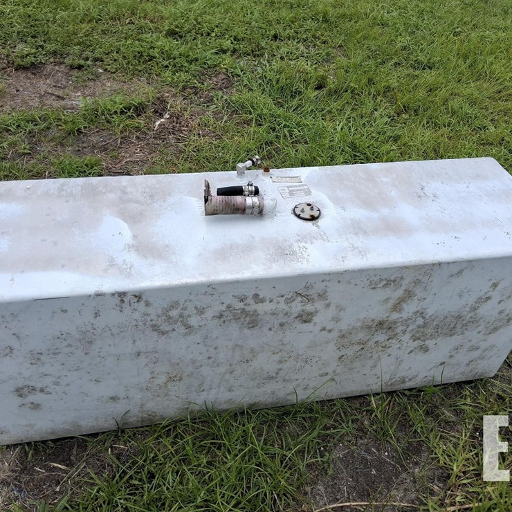 FUEL TANK 100 GALLON