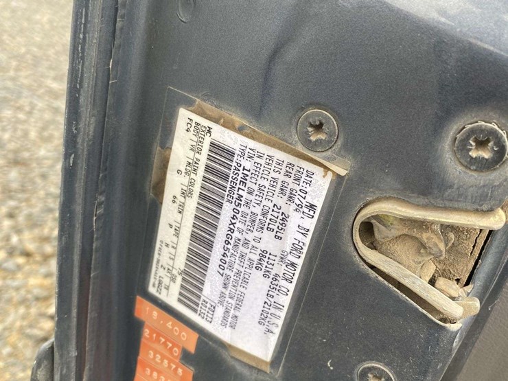 1994-mercury-sable-sedan-image-25