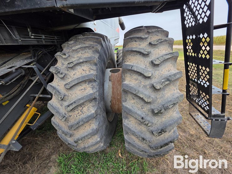 2008-gleaner-a86-image-12