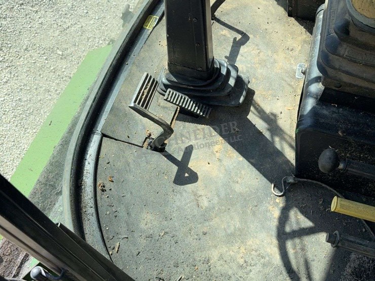 john-deere-4425-image-62