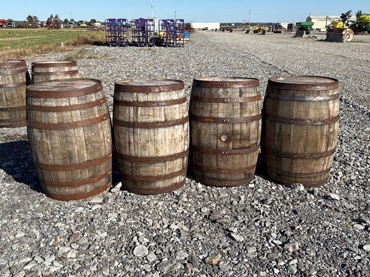 #28243-•-lot-of-(4)-whiskey-barrels-inv#-28243-image-3