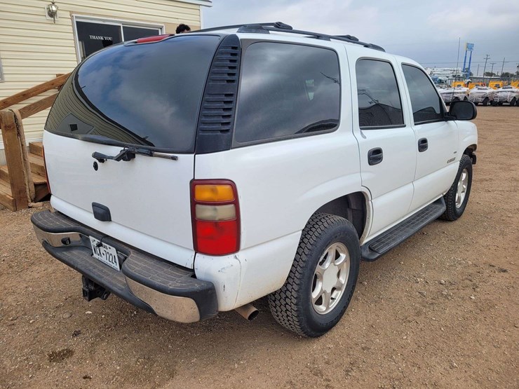 2003-chevrolet-tahoe-ls-image-3