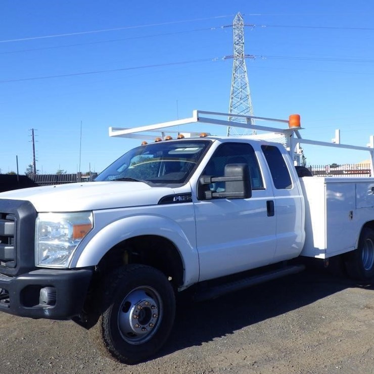 2015 FORD F350