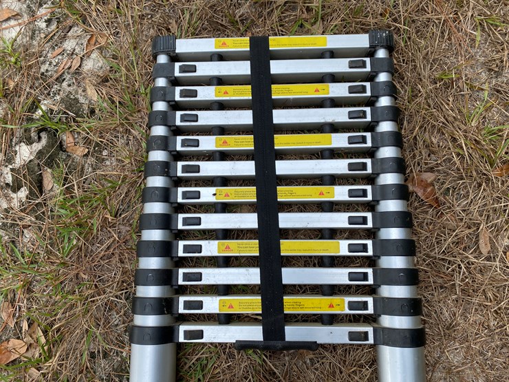 #60-•-#168-•-aluminum-collapsible-ladder-image-2