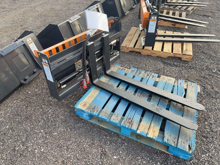 wolverine-adjustable-pallet-fork-image-1