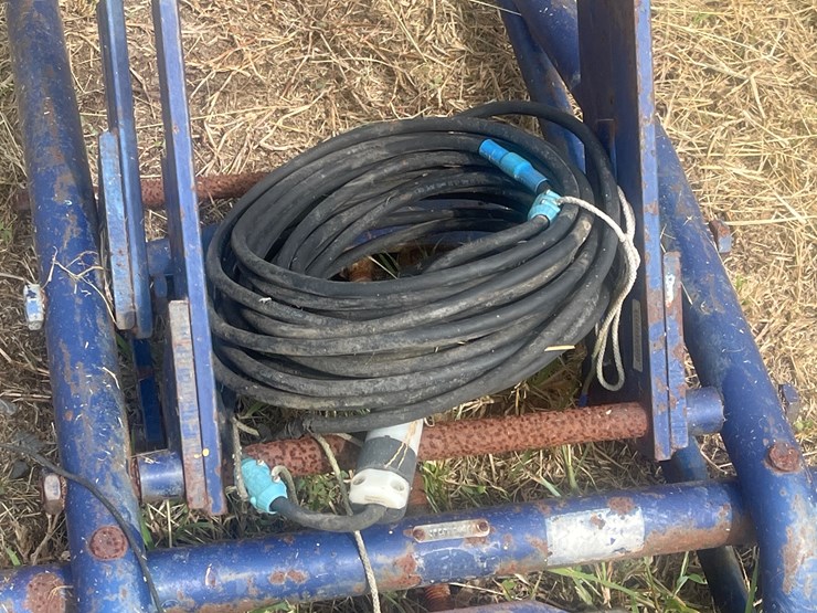 #203-•-eletric-lift-image-3