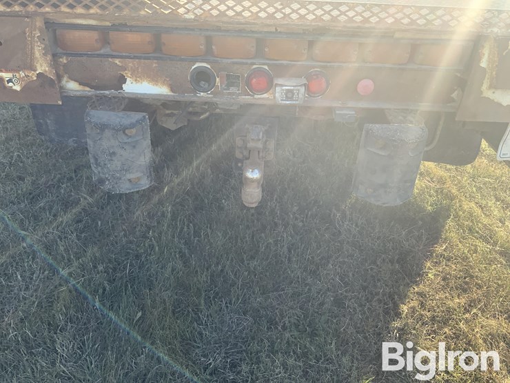 2015-ford-f550-image-16