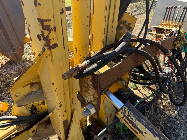 #53-•-#1008-•-vermeer-34”-tree-spade-image-11