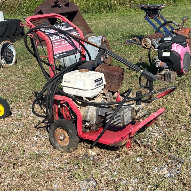 #192 • EXCELL GAS POWERED PRESSURE WASHER