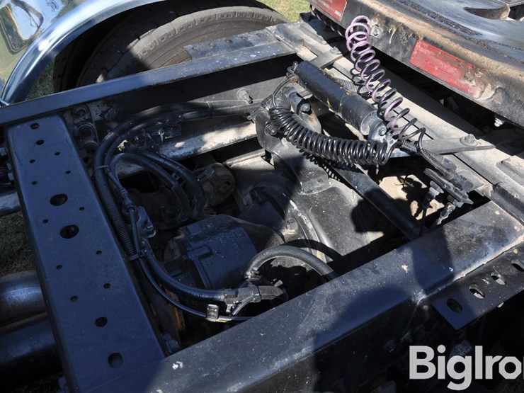 2016-international-prostar-image-11