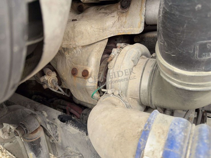 2012-freightliner-cascadia-113-image-43