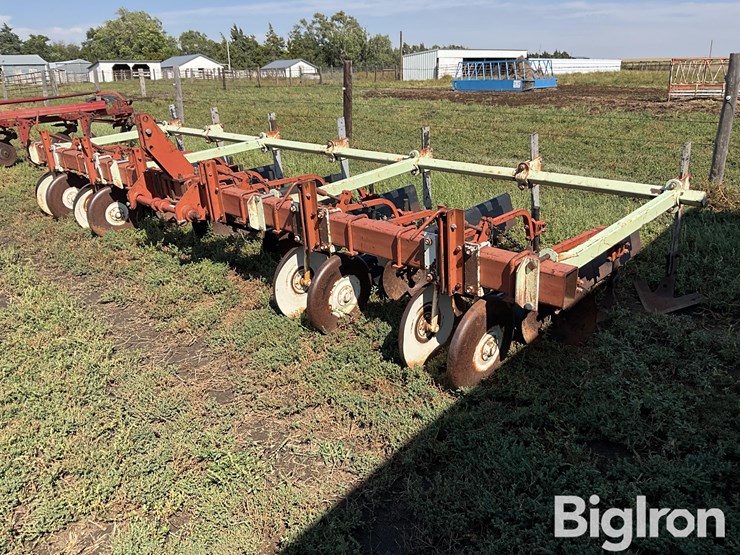 international-170-image-1