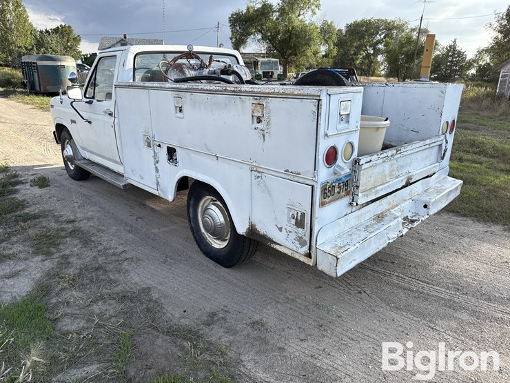 1984-ford-f250-image-7