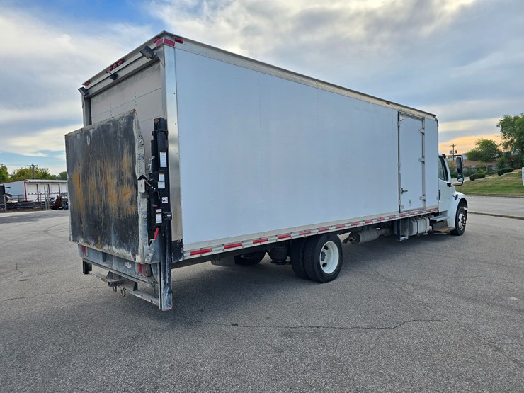 #22329-•-2014-freightliner-m2-106-box-truck-image-30