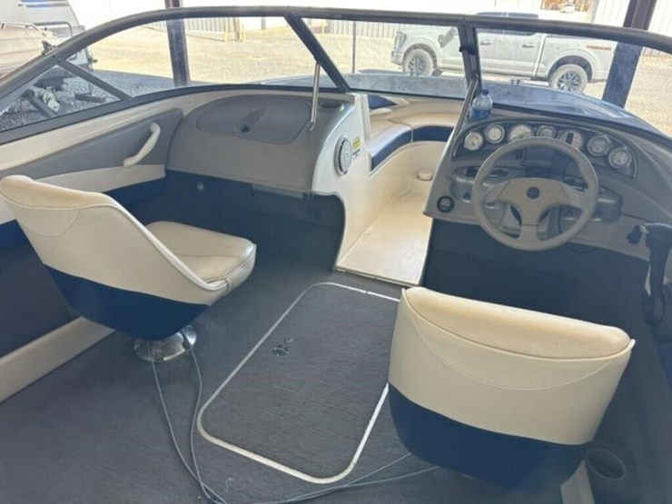 2005-bayliner-195br,-inboard-mercruiser-boat-image-14