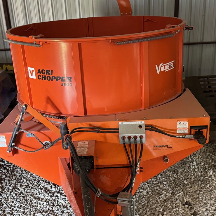 VALMETAL AGRICHOPPER 5600