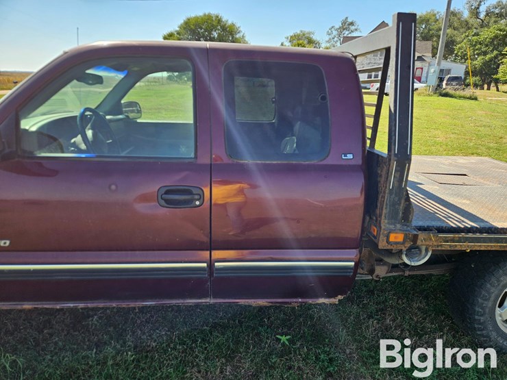 1999-chevrolet-silverado-image-17