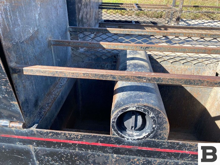 2001-chevrolet-gmt400-image-15