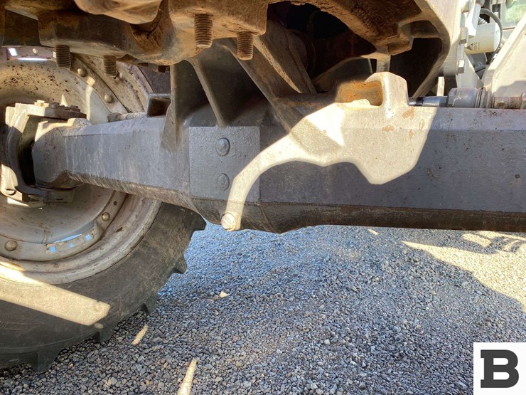 2012-massey-ferguson-5475-image-26