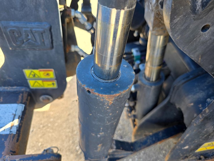 caterpillar-415f2-il-image-57