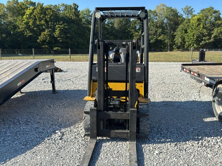 #1354-•-yale-forklift-image-4