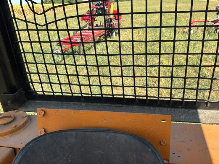 1979-case-450b--image-38