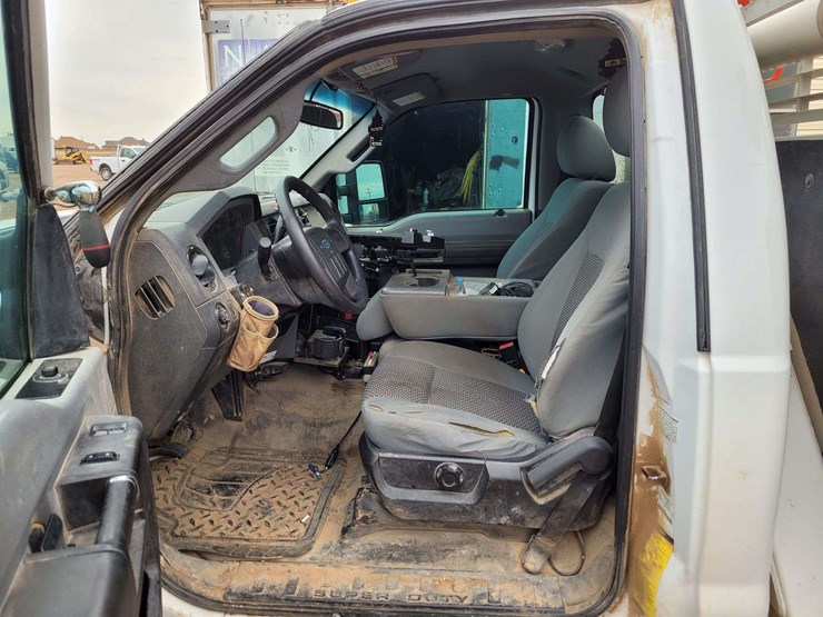 2016-ford-f550-image-8