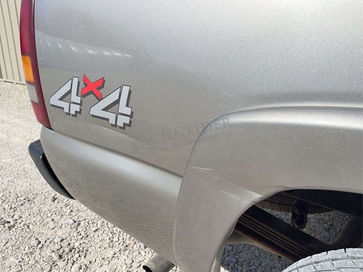 2000-chevrolet-2500-image-25