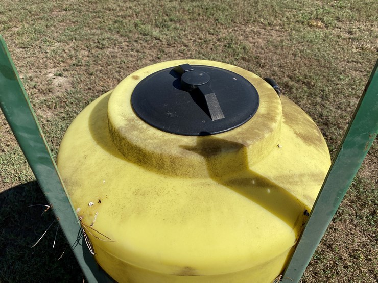 #88-•-#198-•-kmc-3-point-spray-tank-image-5