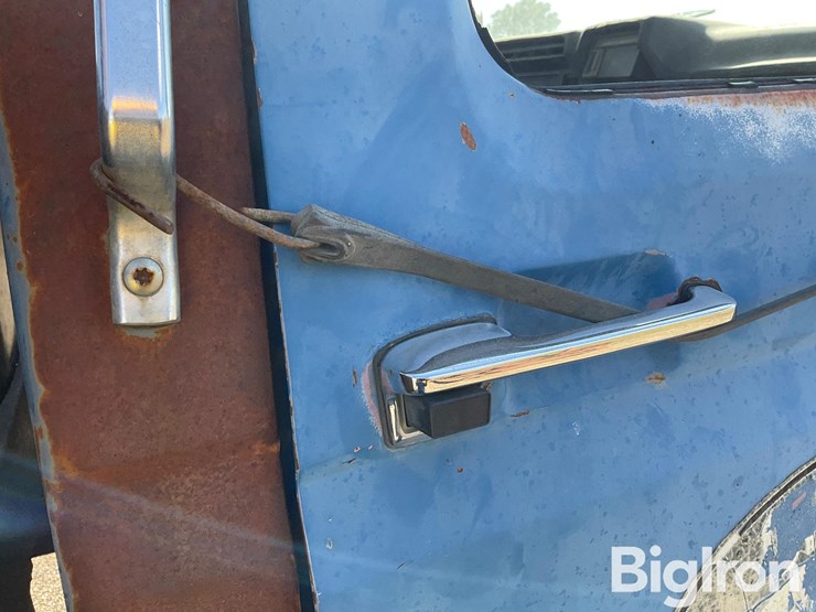 1990-ford-f600-image-14