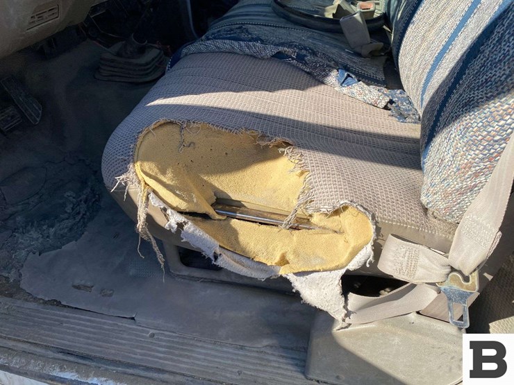 2001-chevrolet-gmt400-image-29