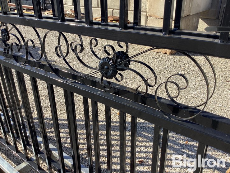 115"-steel-gates-image-10