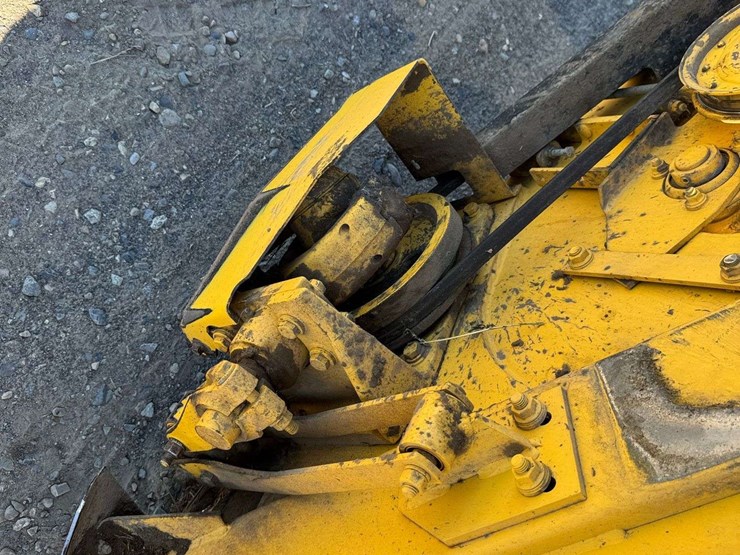 new-holland-h8040-image-47