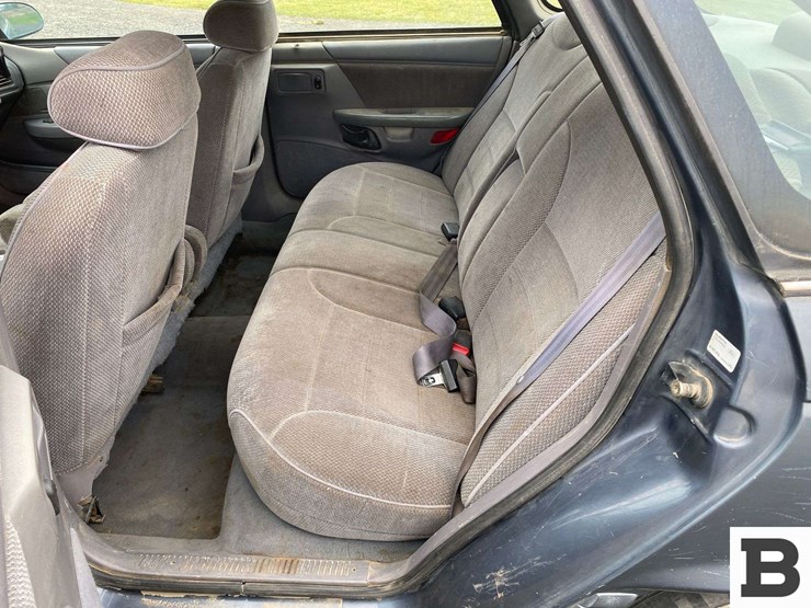 1994-mercury-sable-sedan-image-18