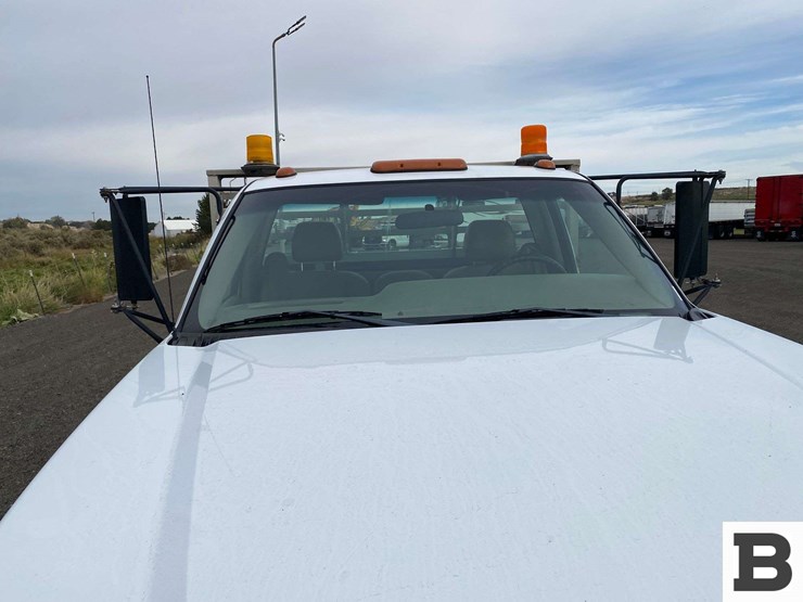 2004-chevrolet-silverado-3500-image-9