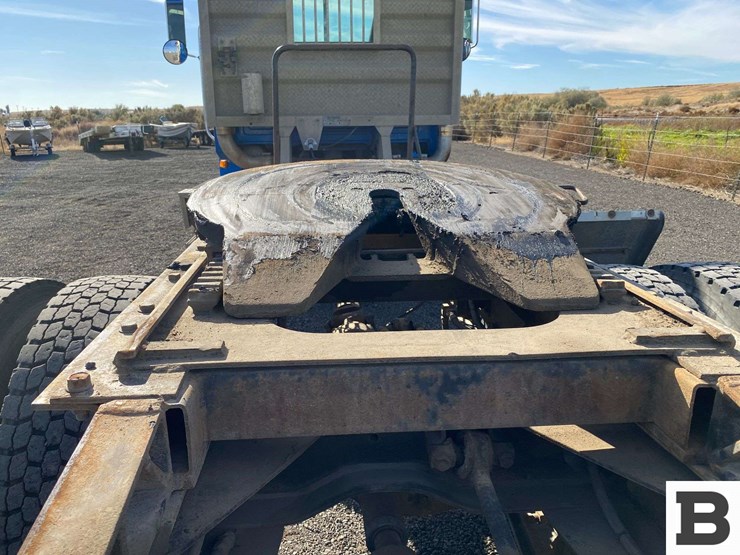 1995-mack-ch613-image-28