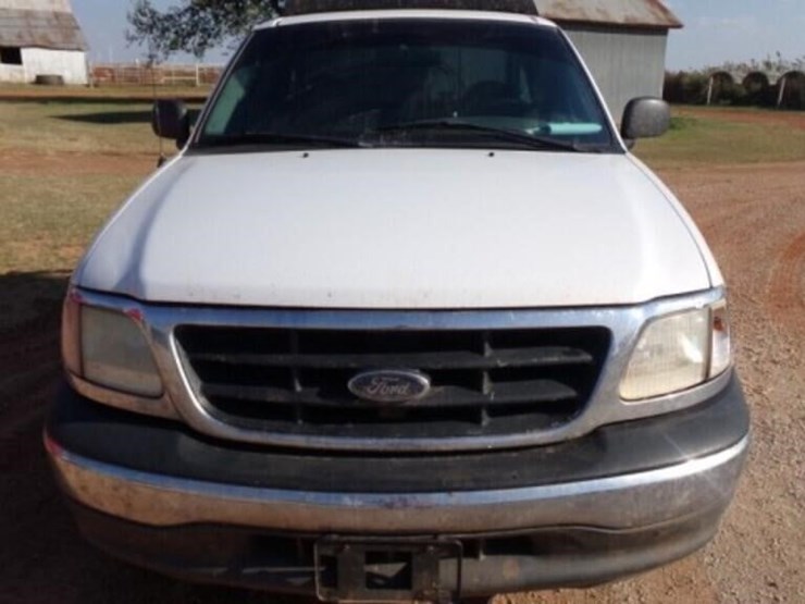 2000-ford-f150-xl-image-2