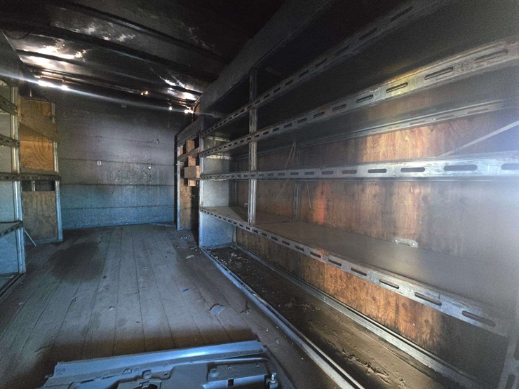 2003-gmc-3500-image-15