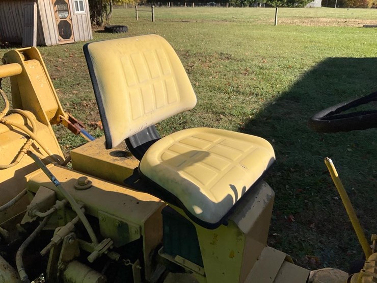 #1365-•-vermeer-m-460-ride-on-trencher-image-38