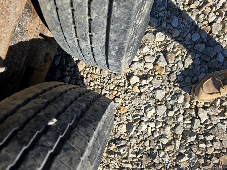 #22364-•-2016-tilt-deck-trailerman-equipment-trailer-image-42