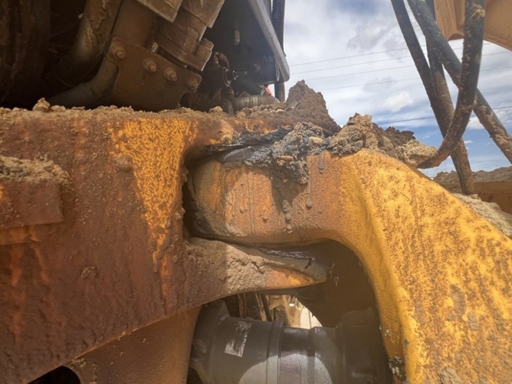 2019-volvo-a60h-image-13