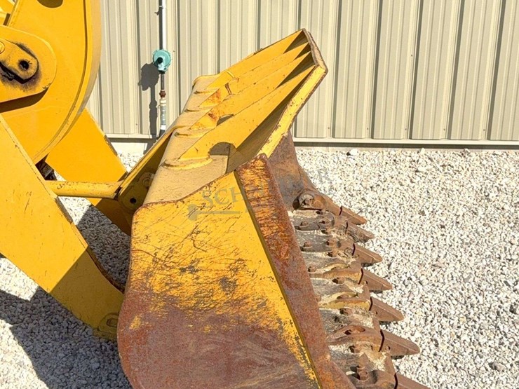 caterpillar-953b-image-11