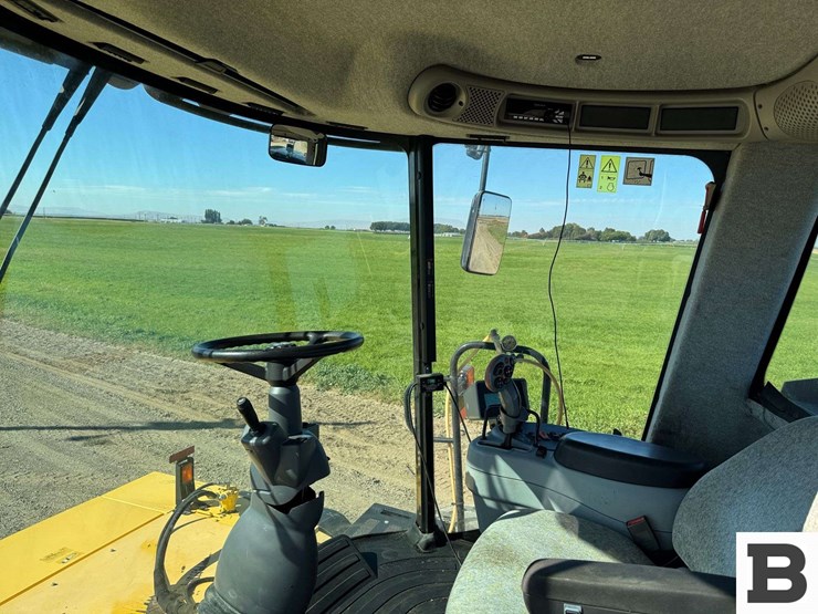 2015-new-holland-speedrower-260-image-66