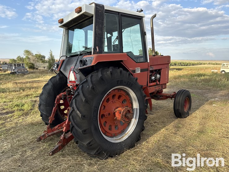 1976-international-1086-image-5